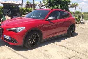 Stelvio 2.2 190cv