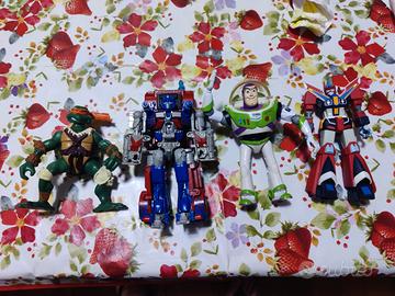 Action figure Alien, buzz, Optimus Prime, Bryger