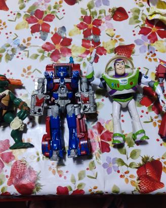 Action figure Alien, buzz, Optimus Prime, Bryger