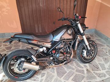 Benelli Leoncino 500