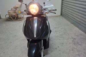 Beverly Tourer 250i