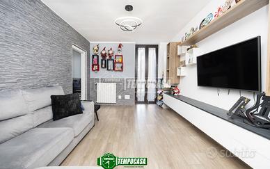 4 LOCALI INDIPENDENTE COMPLETAMENTE RISTRUTTURATO