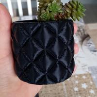 Vasetto decorativo nero effetto trapuntato 3D 