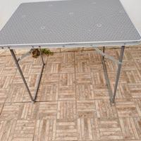 tavolino da campeggio 