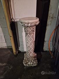 Colonna portavaso antica