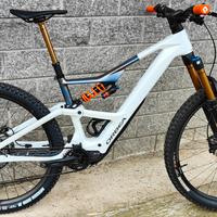Ebike Orbea Rise M10 2025 con maggiorazioni