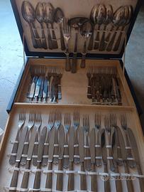 Servizio di posate in acciaio inox 