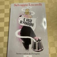 Il vaso di pandoro