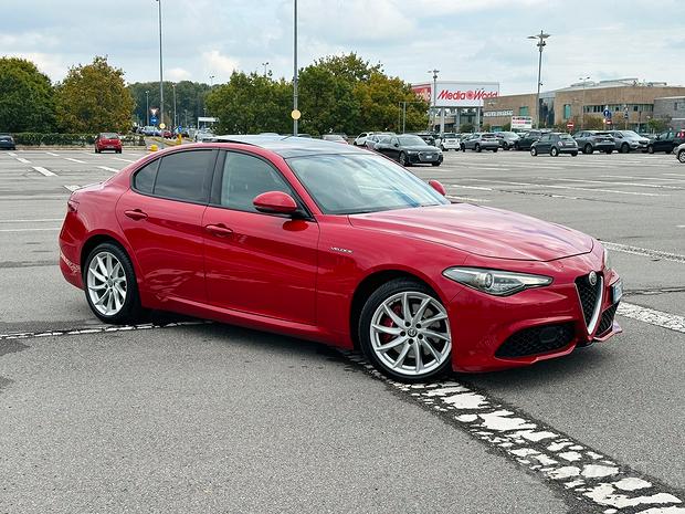 Giulia Veloce Q4 D autom full-opt performance pack