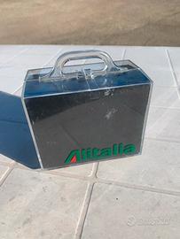 Scatola Alitalia con giochi da tavolo da collezion