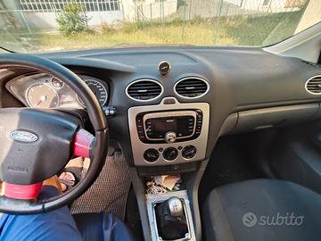Auto Low Cost. = Costa Poco. 