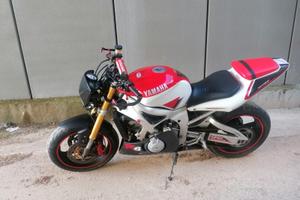 yzf r6 Yamaha 