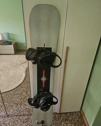 Tavola + attacchi burton semi-nuovi