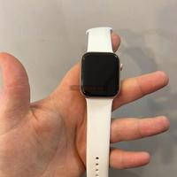 Apple Watch Series 4 rose gold 44 mm - 4886