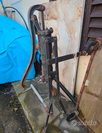 pompa da giardino vintage