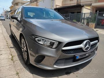 Mercedes Benz Classe A 180 D automatic progressiv
