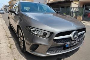 Mercedes Benz Classe A 180 D automatic progressiv