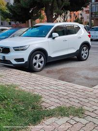 Volvo xc40 Momentum