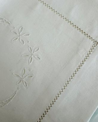 Lenzuola artigianali in lino