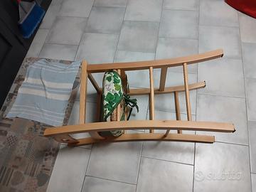 seggiolone in legno 