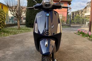 Vespa Primavera 150