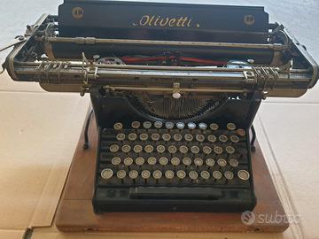 Macchina da scrivere Olivetti M20
