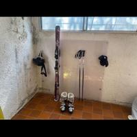 Lotto attrezzatura sci