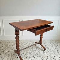 Tavolino da lavoro con ruote in stile francese