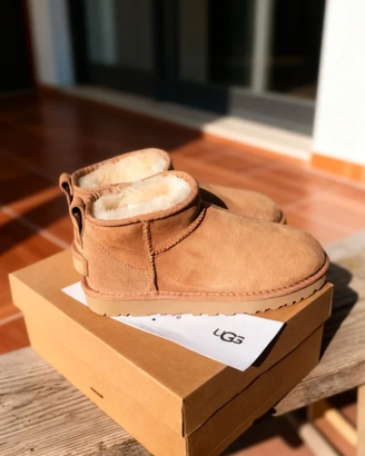 Stivali da donna UGG Classic Ultra Mini. T.40