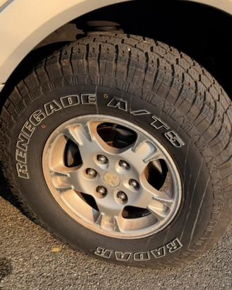 Pneumatici radar  Renegade a/t 5 - 265/70 r16