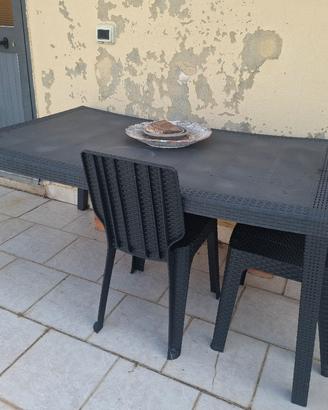 tavolo e 4 sedie