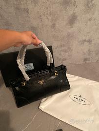 Borsa nera prada