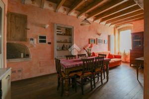 2 LOCALI A TOSCOLANO-MADERNO