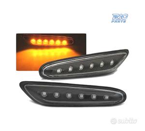 FRECCIE LATERALI BMW E46 01-05 NERO LED