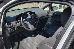 Opel Corsa 1.2 80CV GPL 2010 motore revisionato