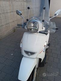 Aprilia Scarabeo 300