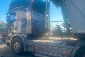 Scania 144 530