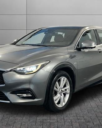 Infinity Q30 Business executive