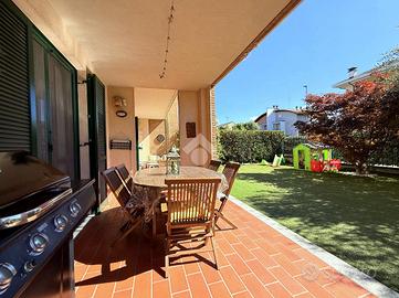 2 LOCALI A CARONNO PERTUSELLA