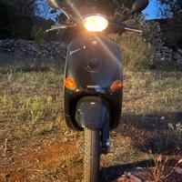 Piaggio Vespa 50 ET2 - 2024