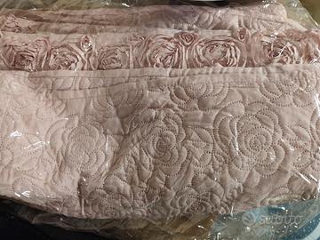 trapuntino/ copriletto matrimoniale colore rosa