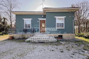 CASA INDIPENDENTE CON GIARDINO E GARAGE A VILLAMAR