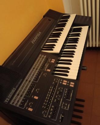 Organo Farfisa TS 600
