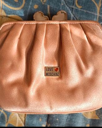 pochette Love Moschino 
