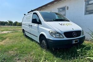 Furgone Mercedes Vito 2004