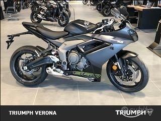 TRIUMPH Daytona 660 Abs