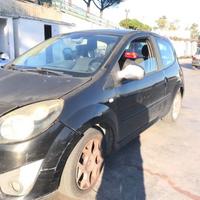 RICAMBI USATI AUTO RENAULT Twingo II serie D4F 780