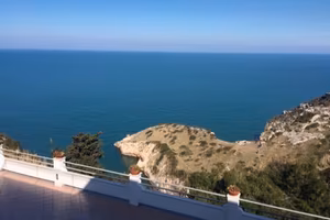Appartamenti a picco sul mare last 15-22