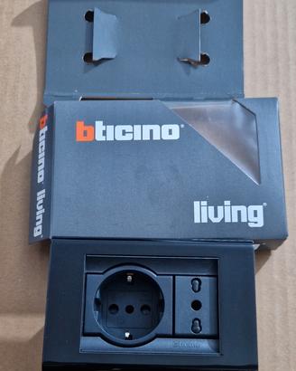 Placca supporto shuko living classic originale 