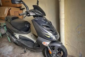 Aprila SR 50 Ditech (ie)